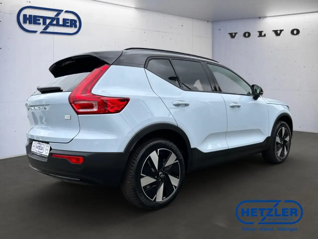 Volvo XC40 3