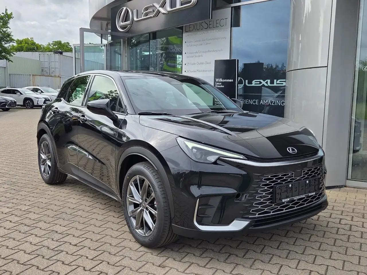 Lexus LBX 2