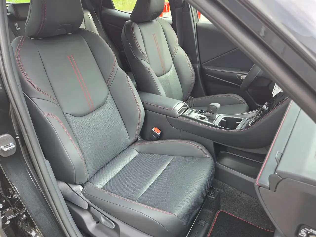 Lexus LBX 10