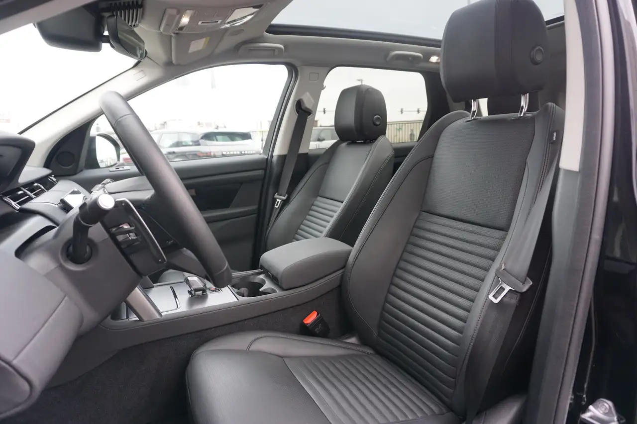 Land Rover Discovery 4