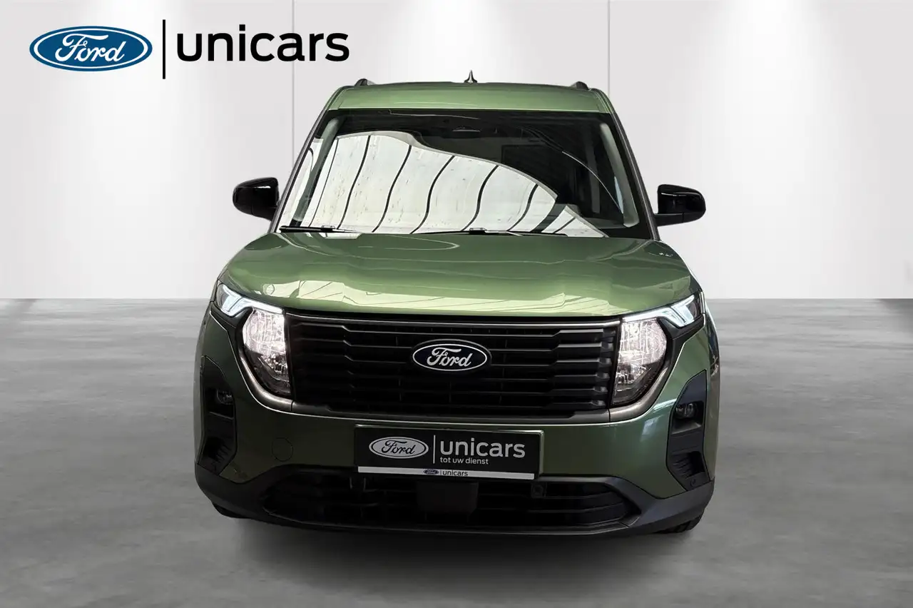 Ford Tourneo 4