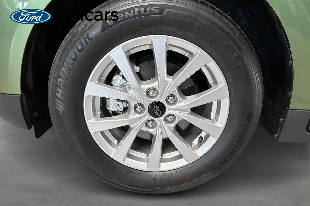 Ford Tourneo 8