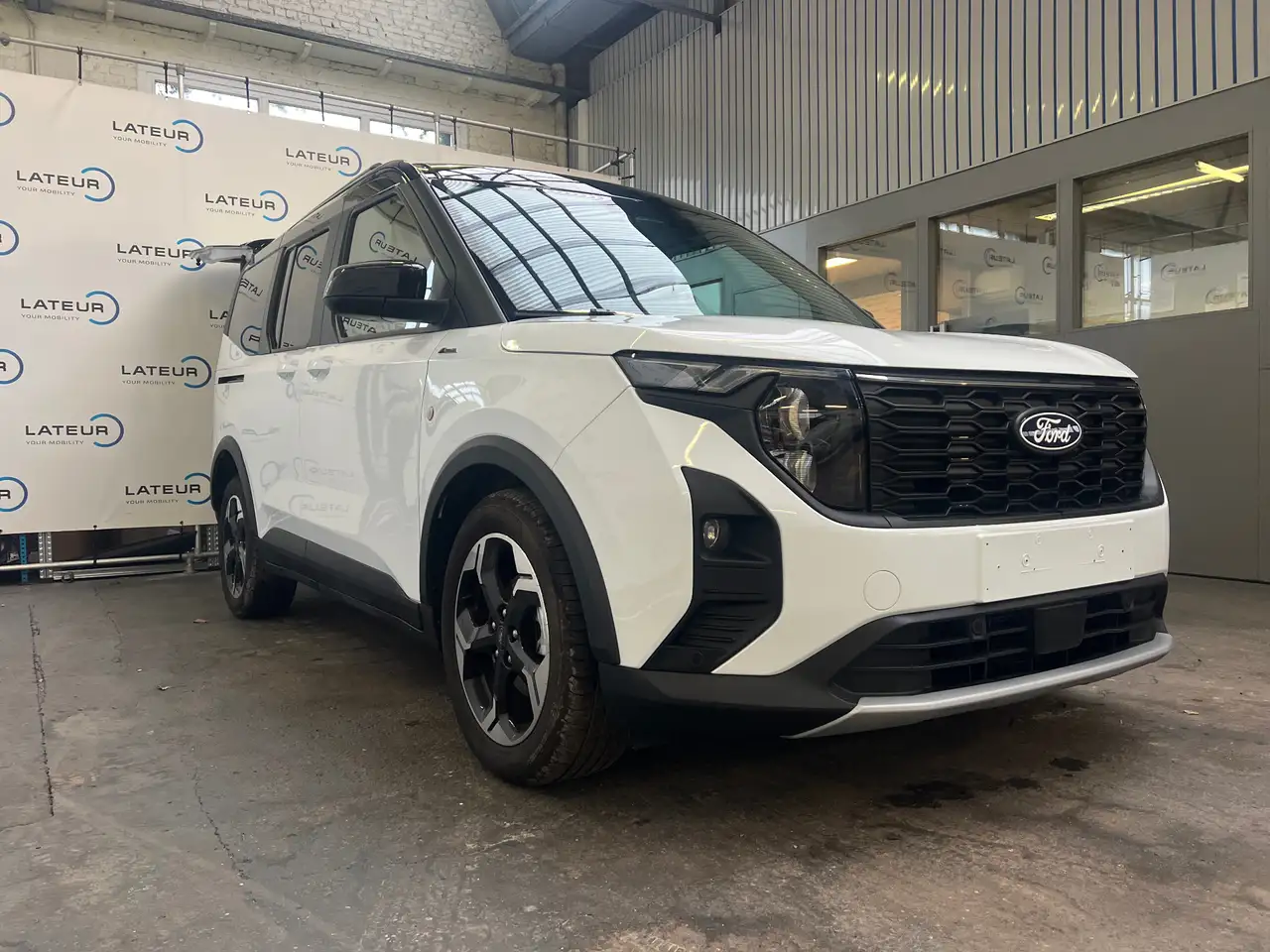 Ford Tourneo 2