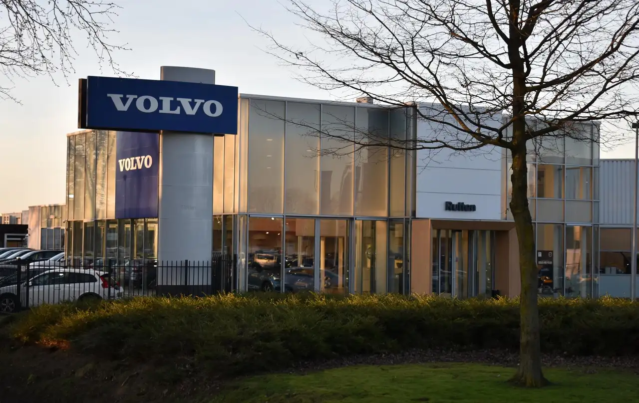 Volvo EC40 7