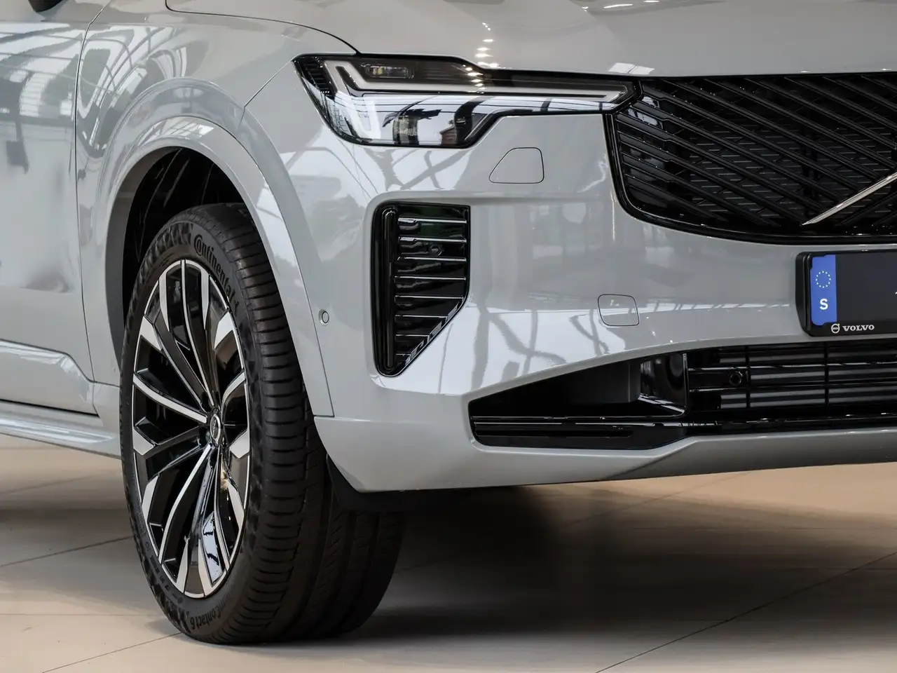 Volvo XC90 6