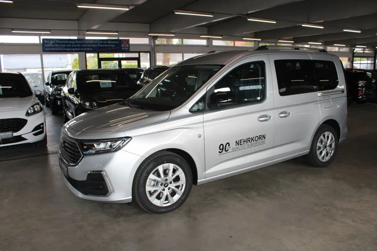 Ford Tourneo 2
