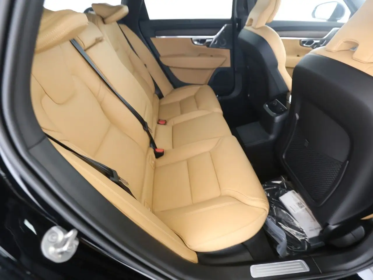 Volvo V90 4