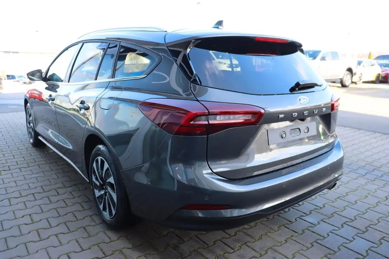 Ford Focus 7