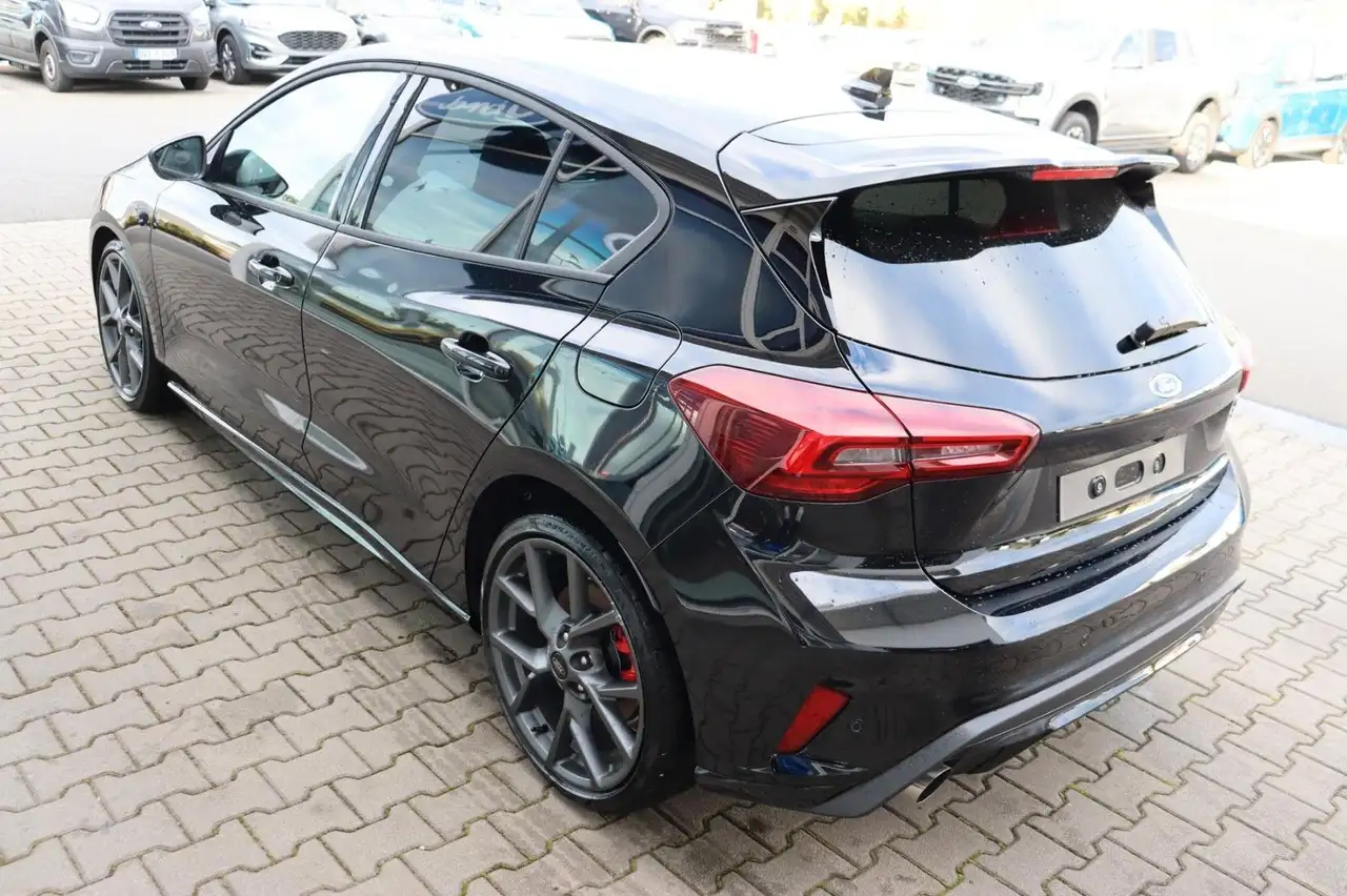 Ford Focus 6