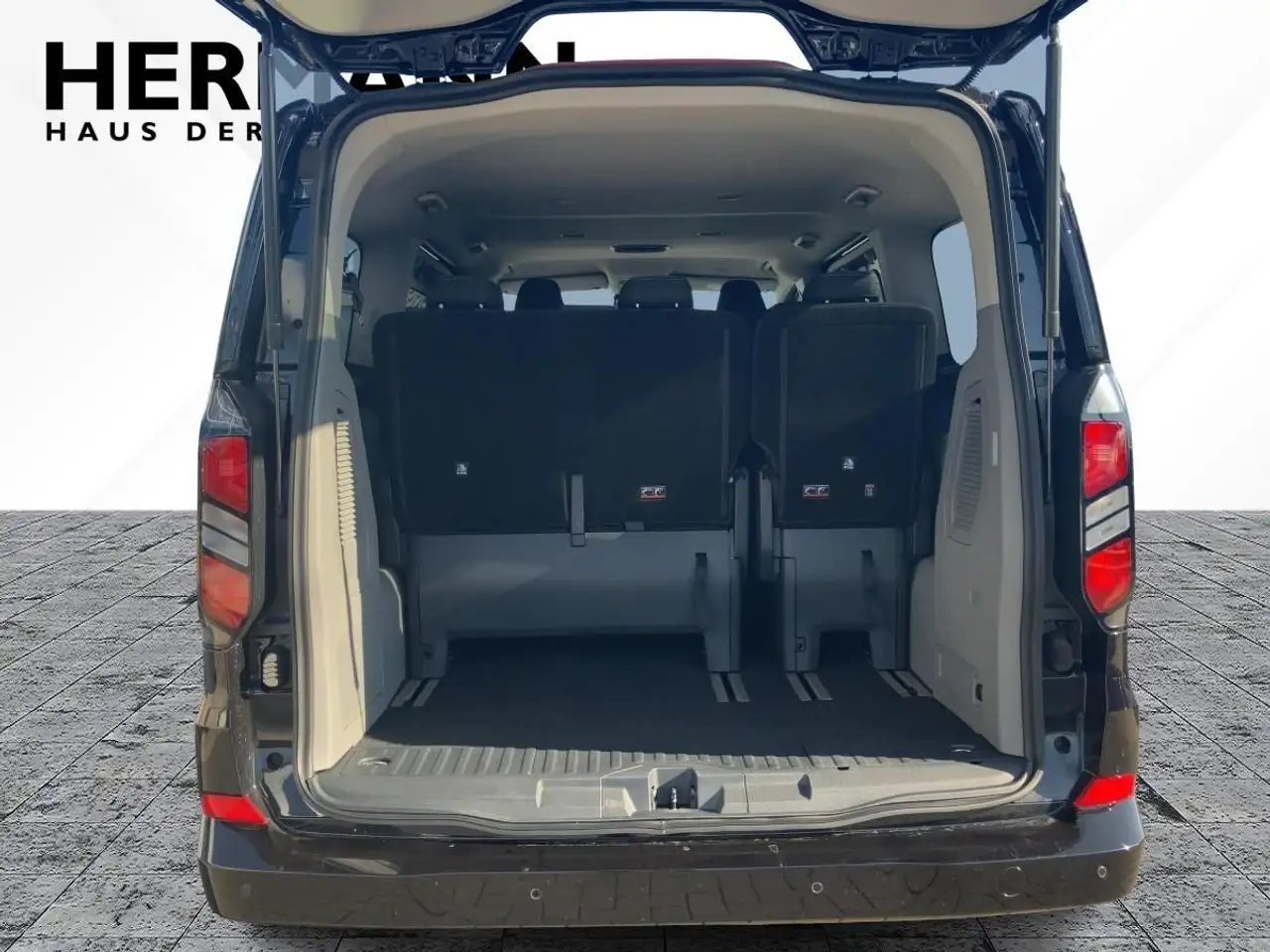 Ford Tourneo 6