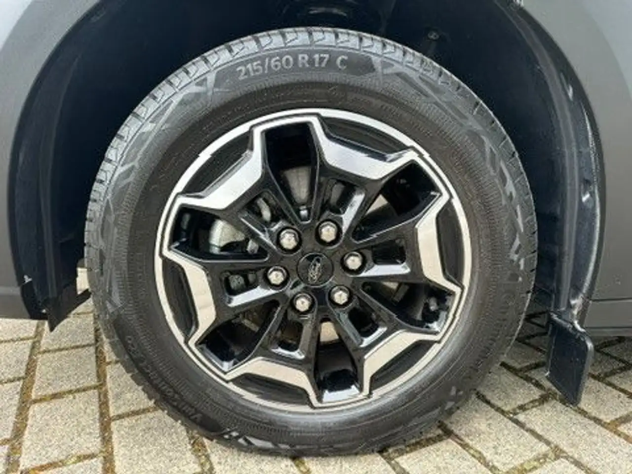 Ford Transit 8