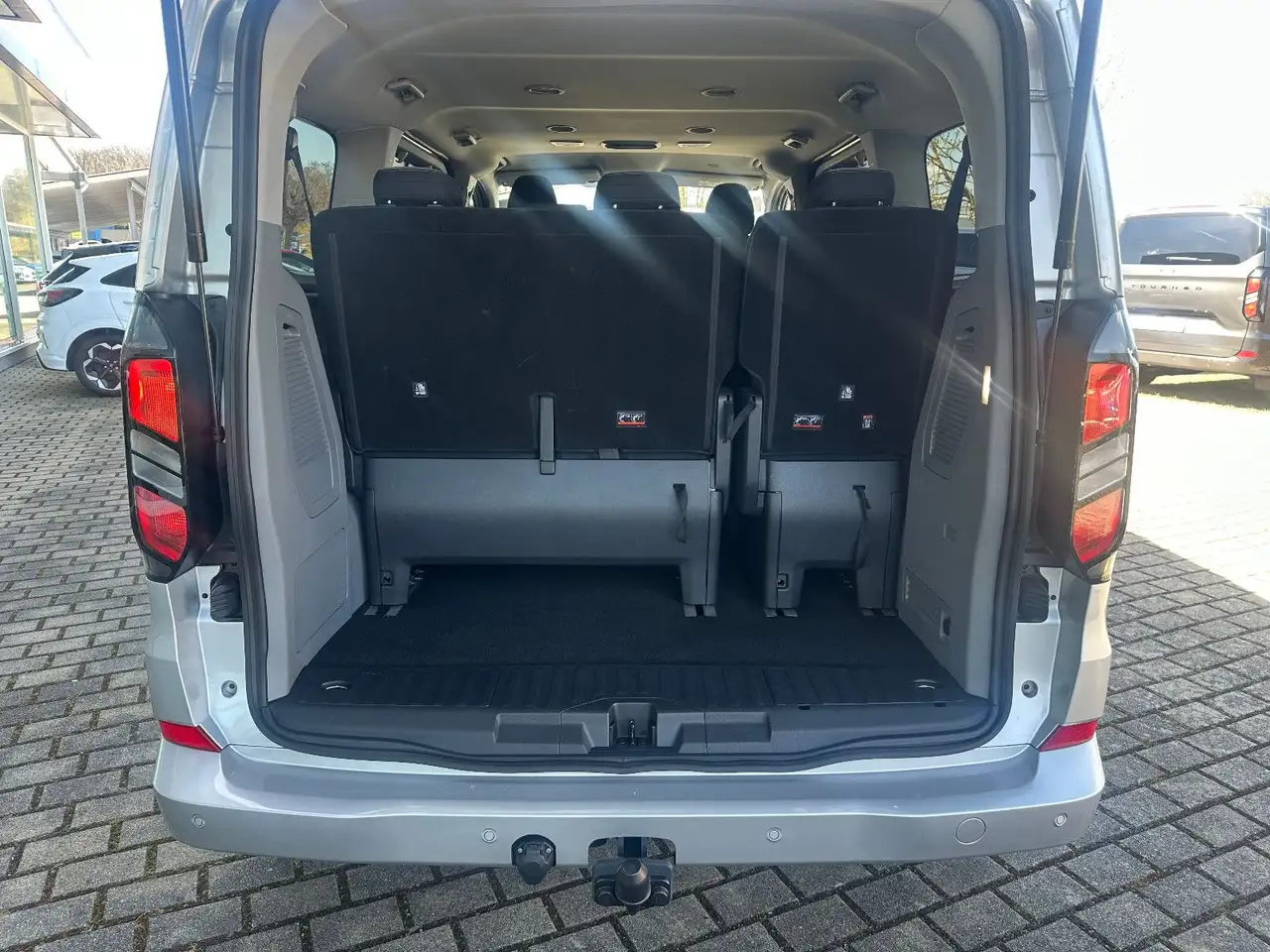 Ford Tourneo 6