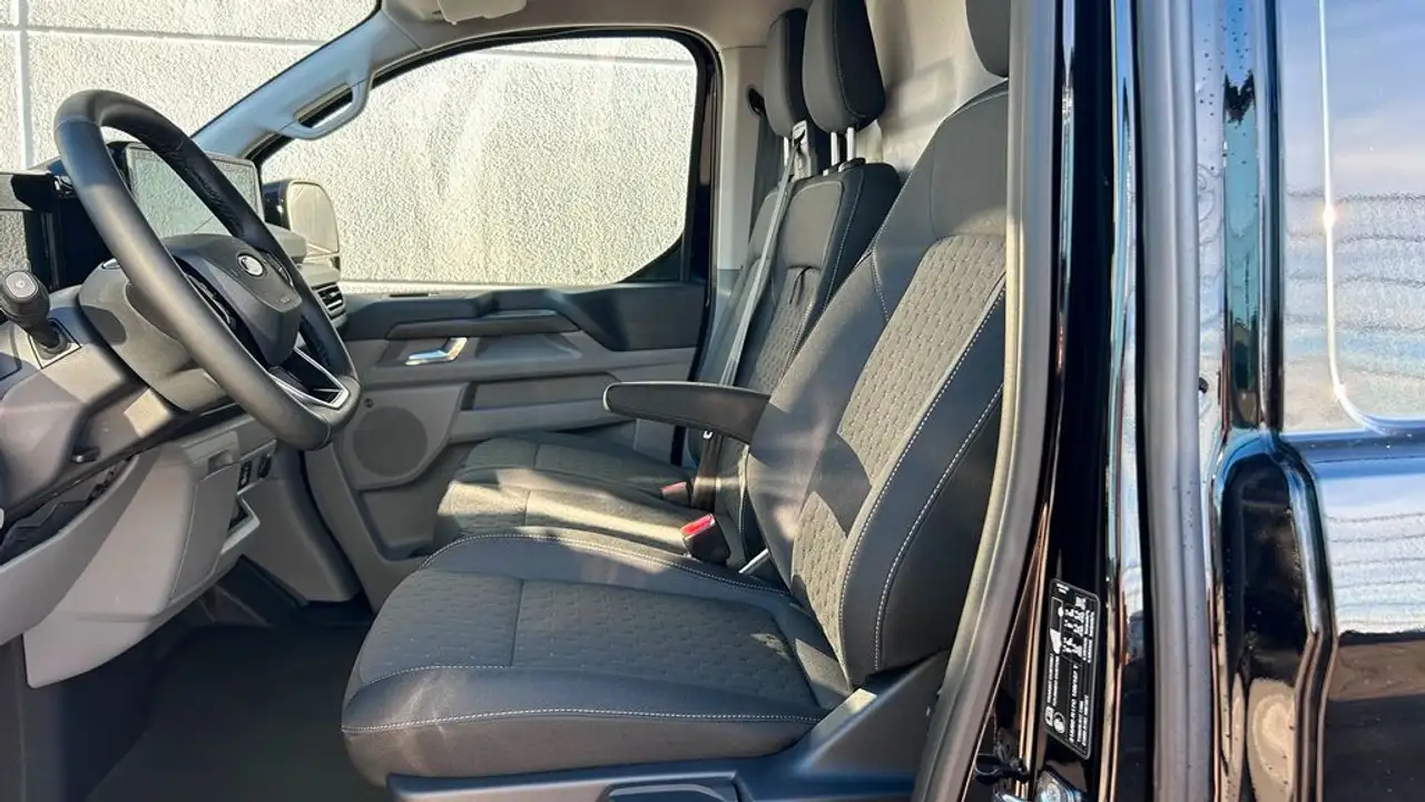 Ford Transit 12
