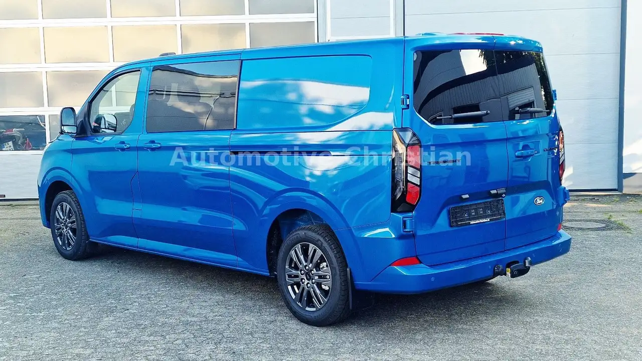 Ford Tourneo 10