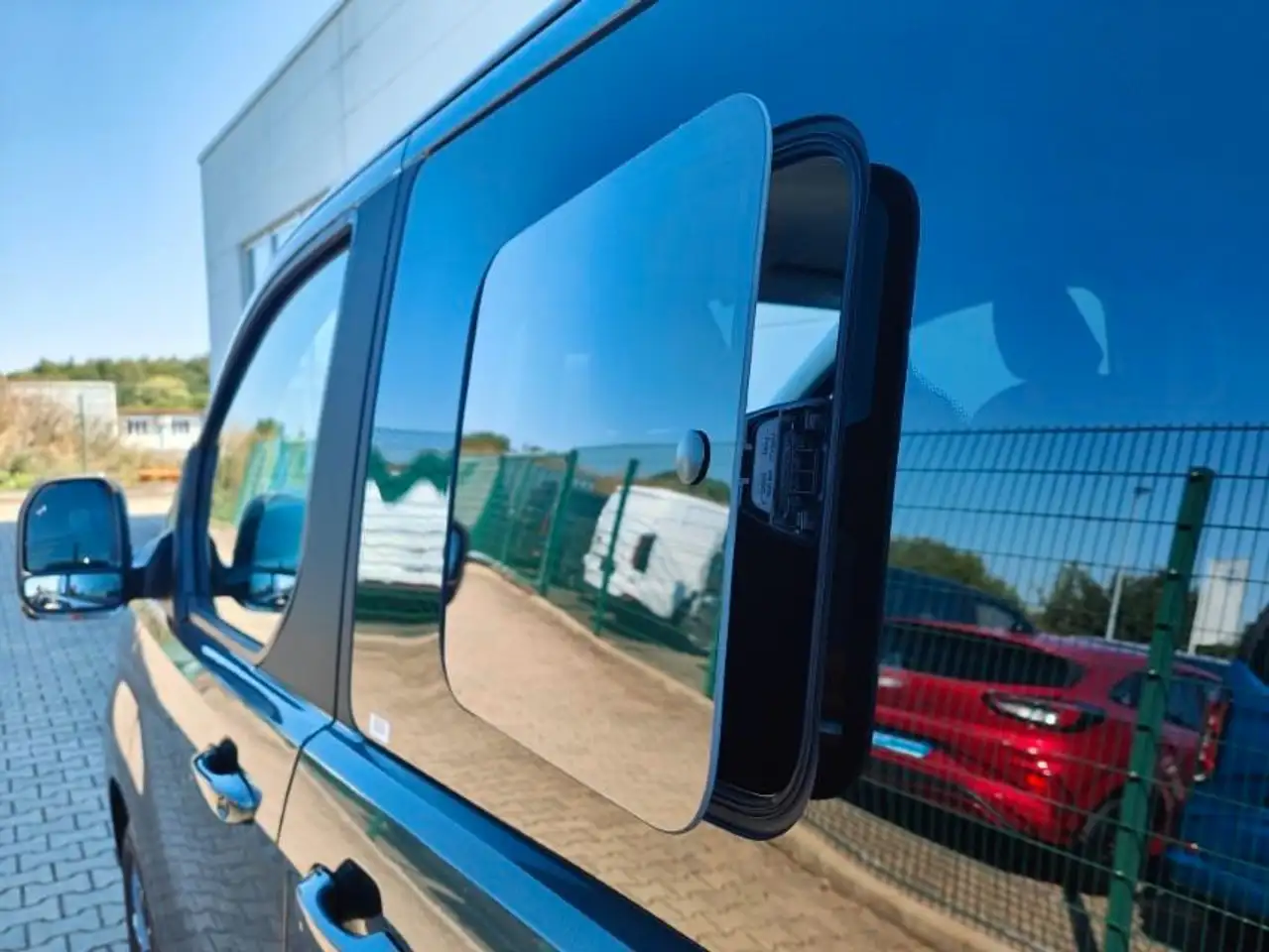 Ford Tourneo 6