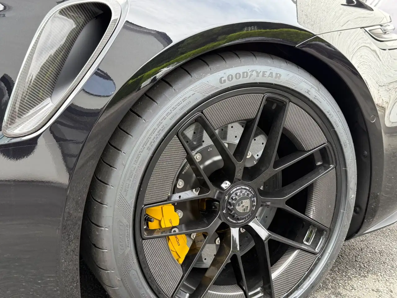 Porsche 992 5