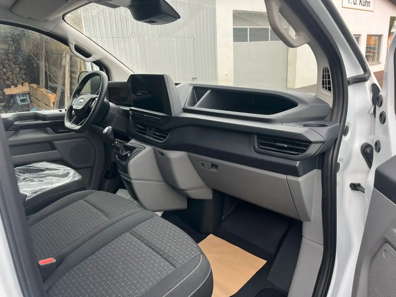 Ford Transit 10