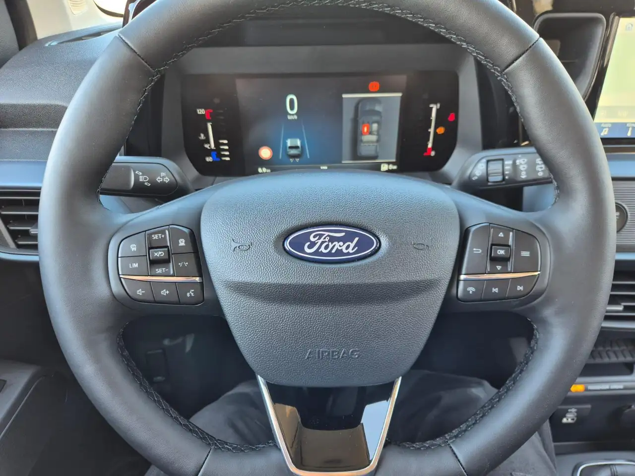 Ford Tourneo 16