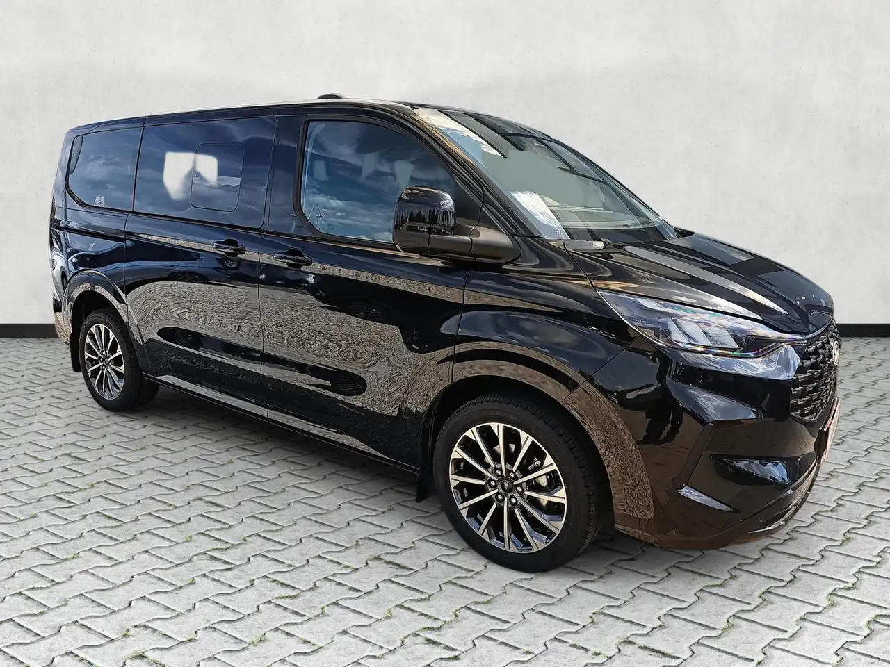 Ford Tourneo 16