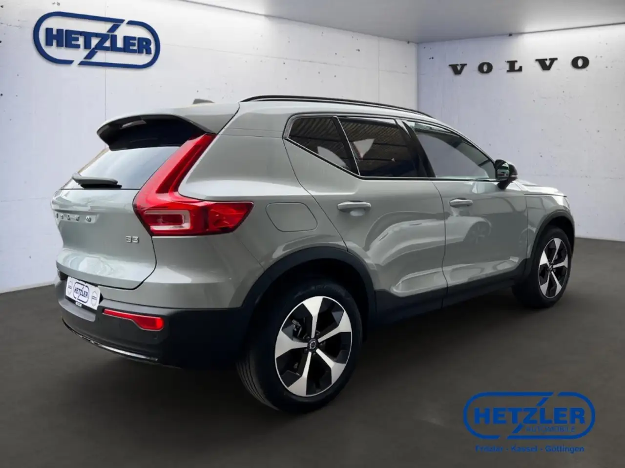 Volvo XC40 3