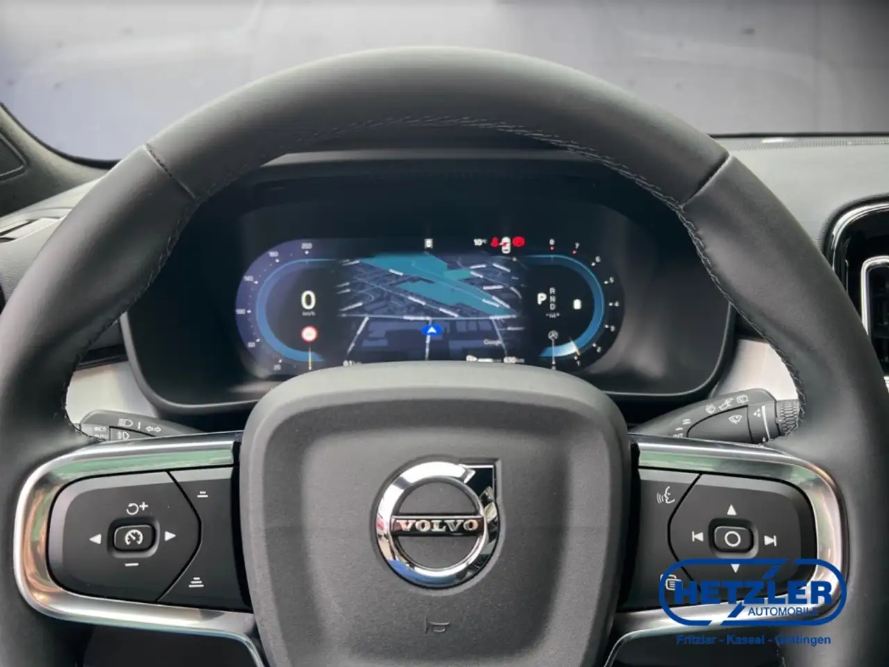 Volvo XC40 8