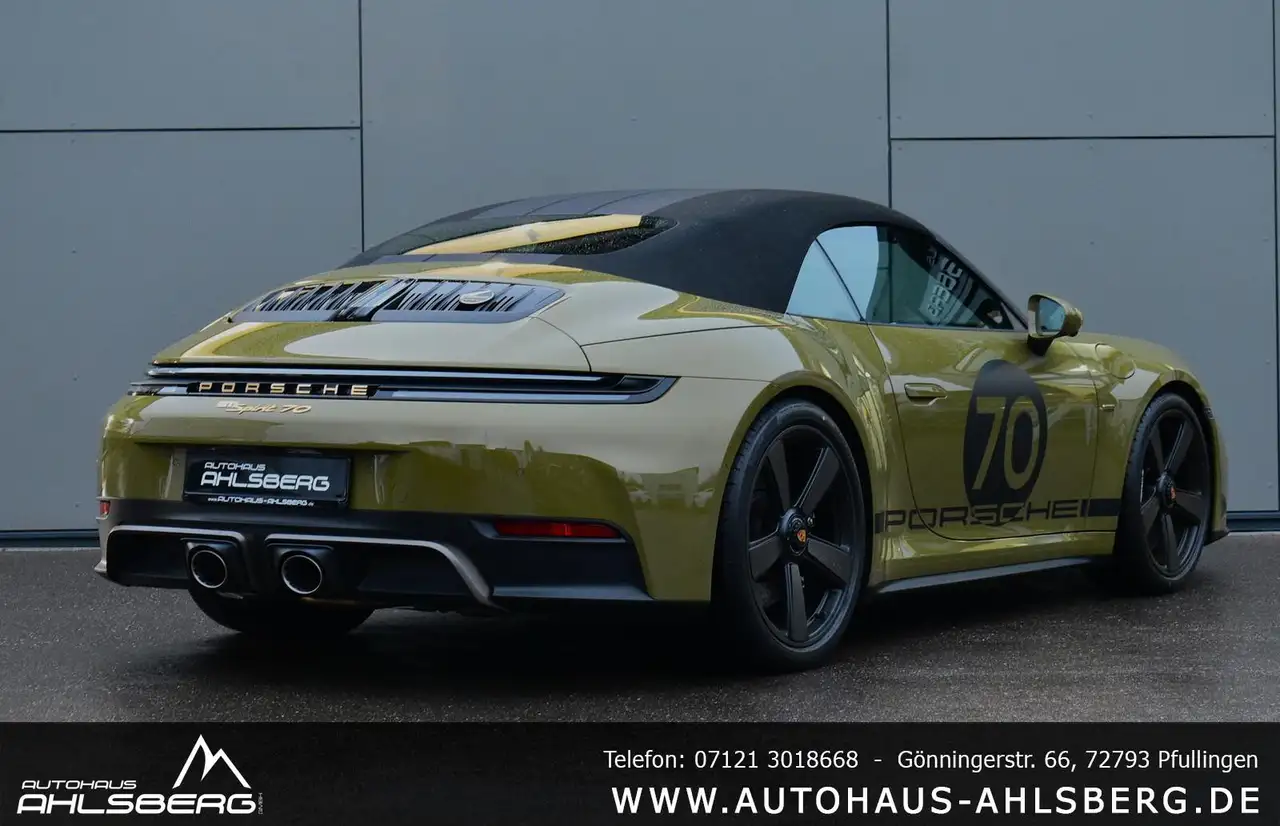 Porsche 911 992 8