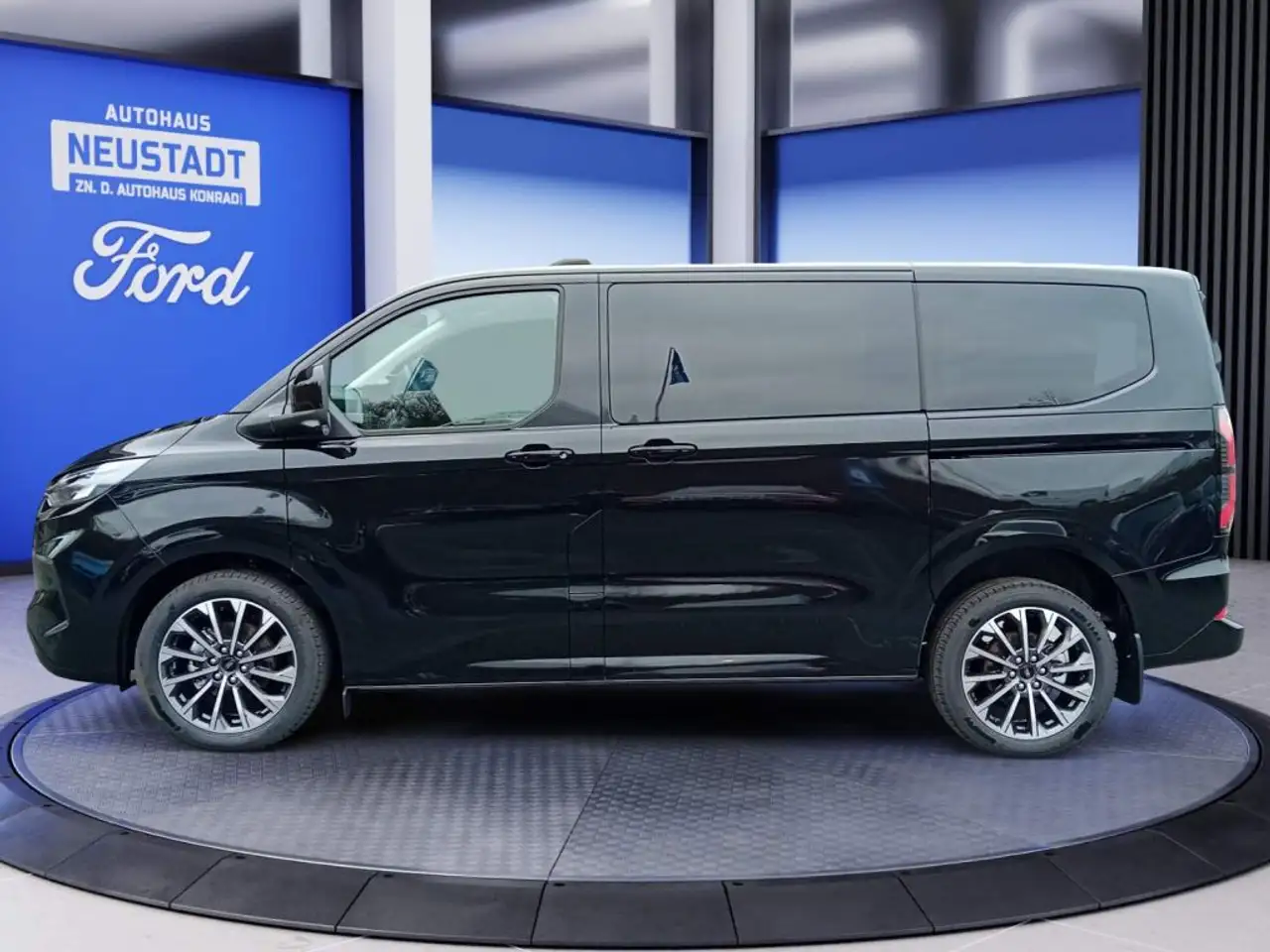 Ford Tourneo 3