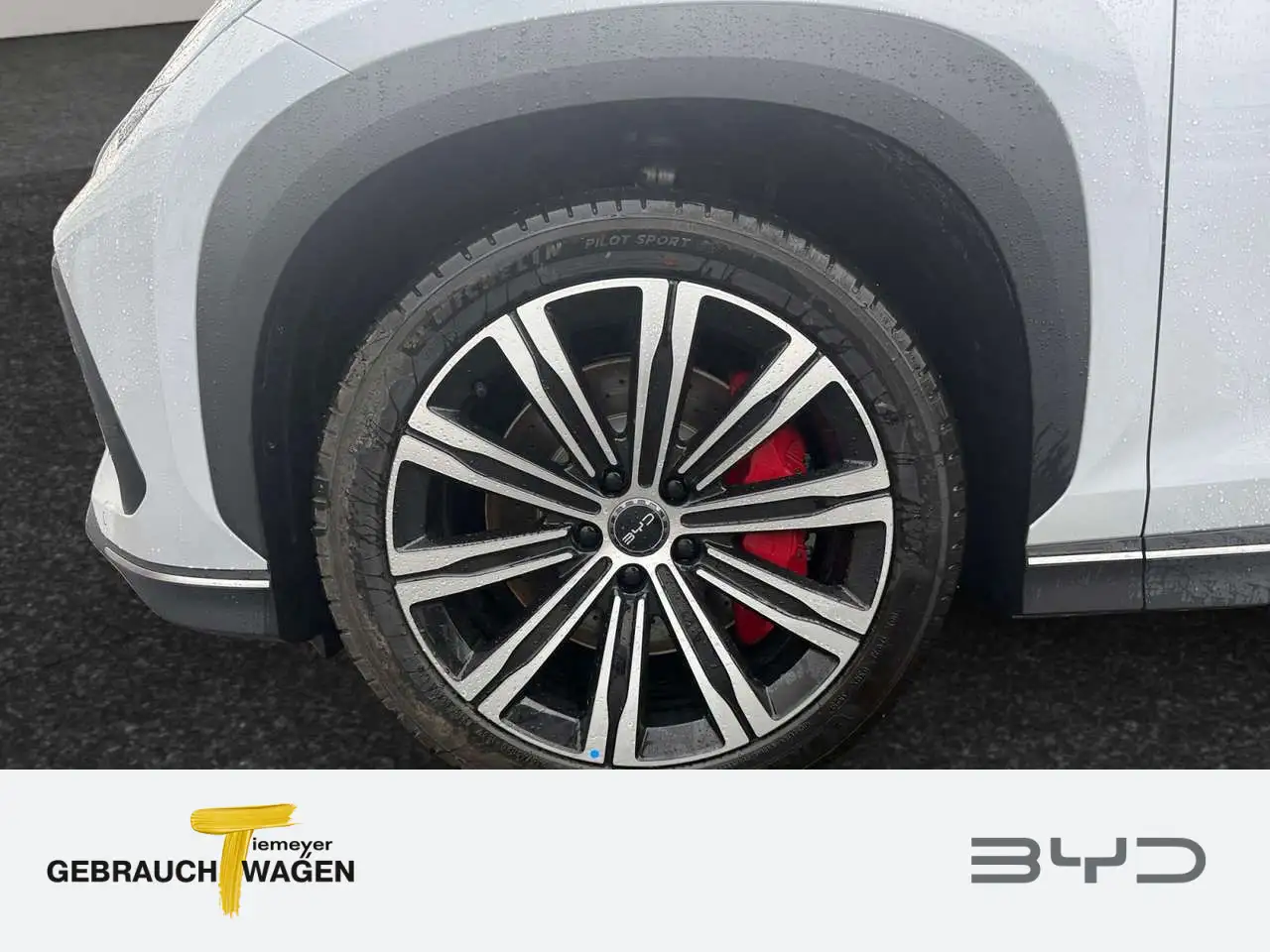 BYD Sealion 7 9