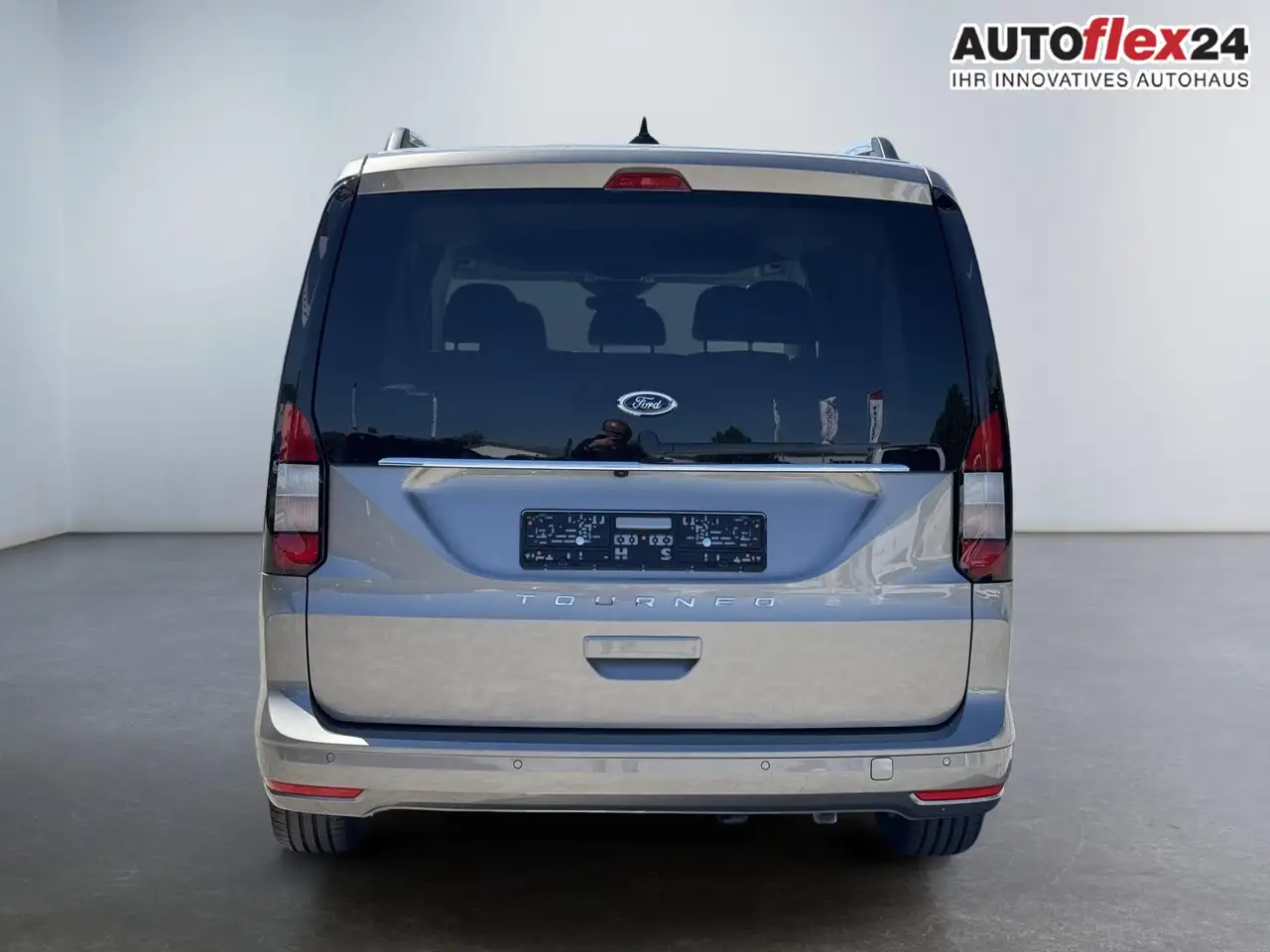 Ford Grand 4