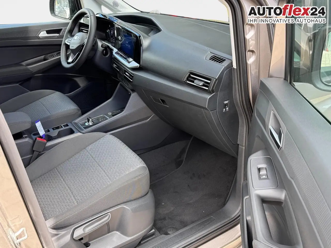 Ford Grand 10