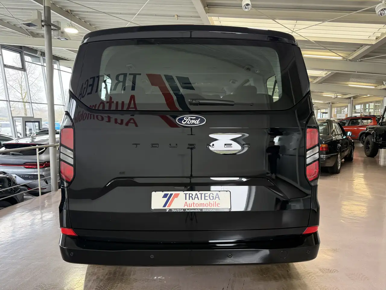 Ford Tourneo 6