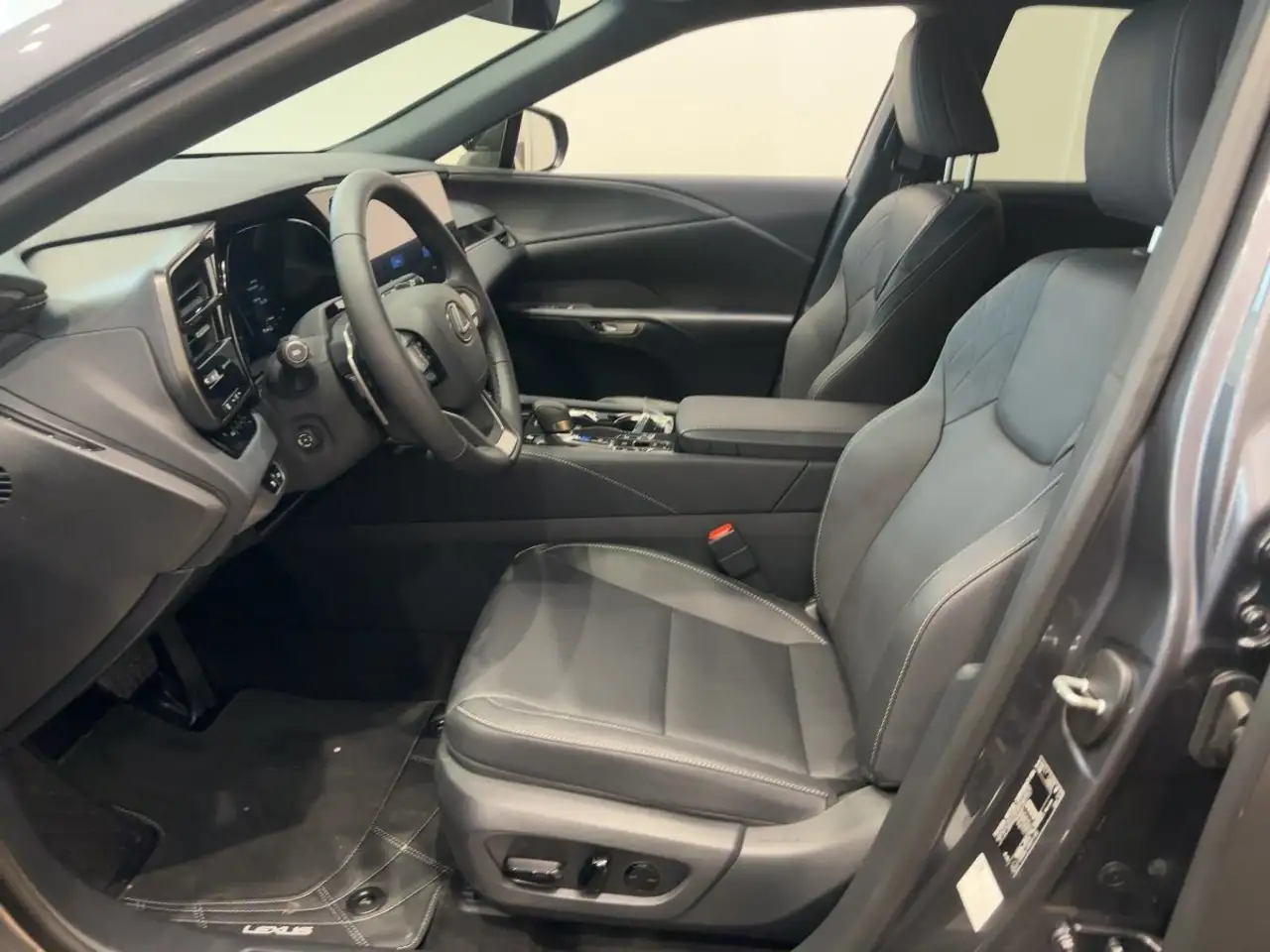 Lexus RX 10