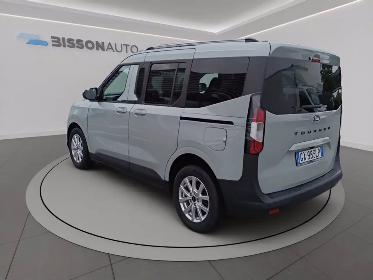 Ford Tourneo 3