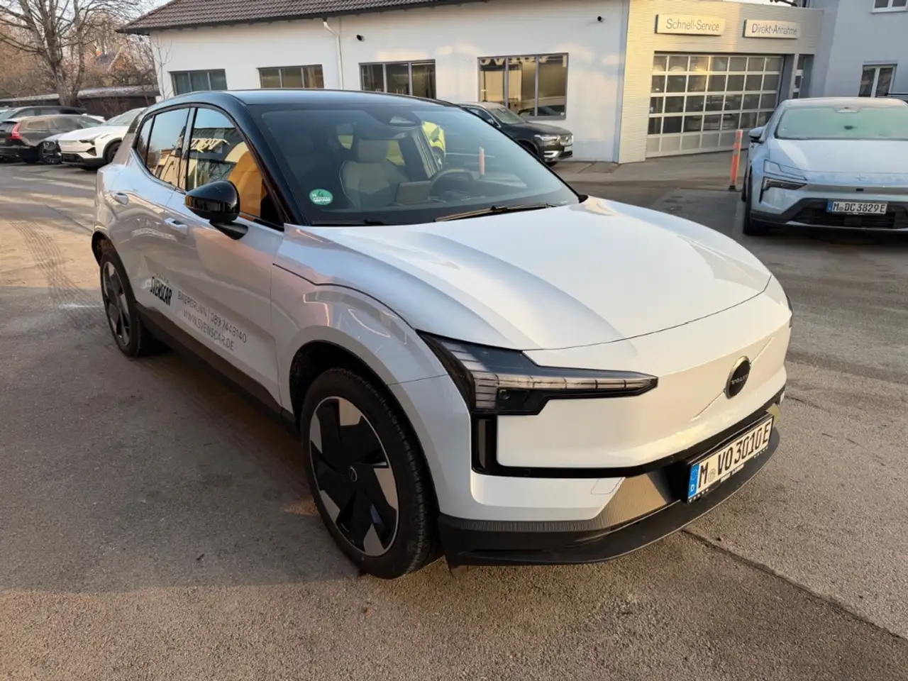 Volvo EX30 3