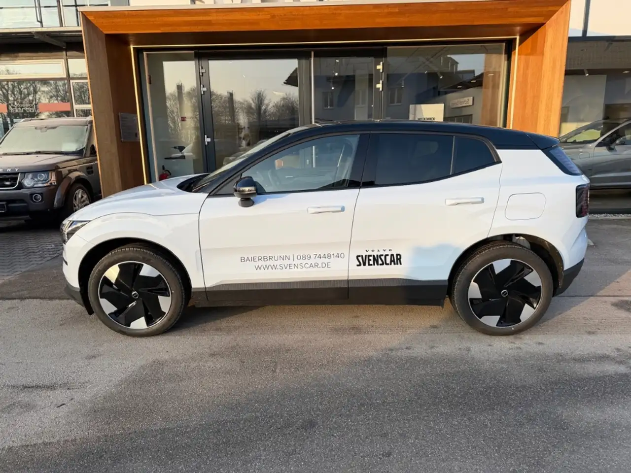 Volvo EX30 6
