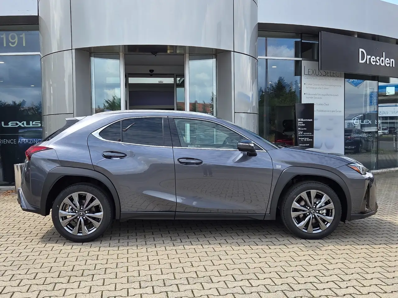 Lexus UX 3