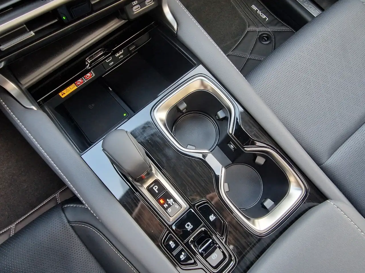 Lexus RX 350 16