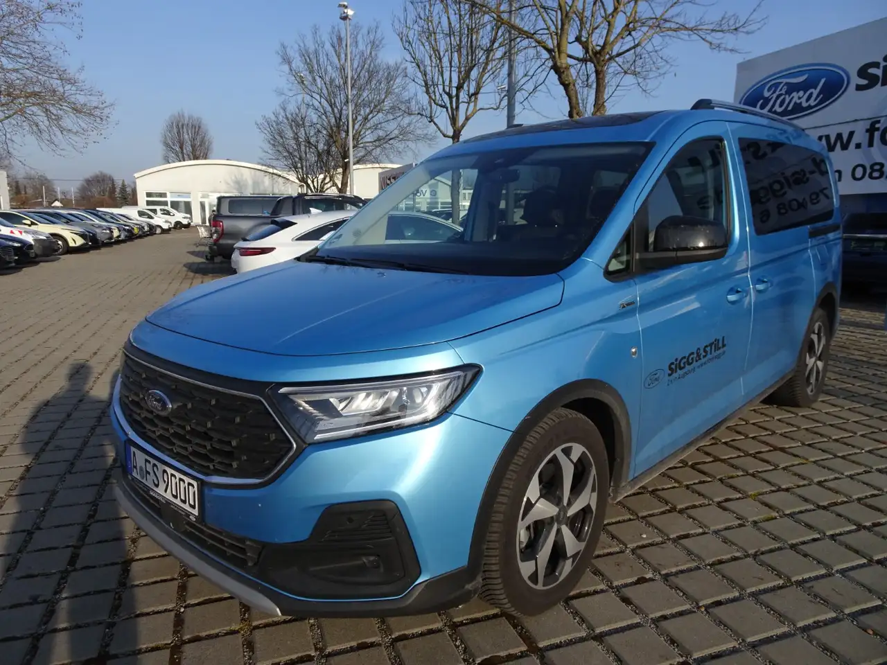 Ford Grand 5