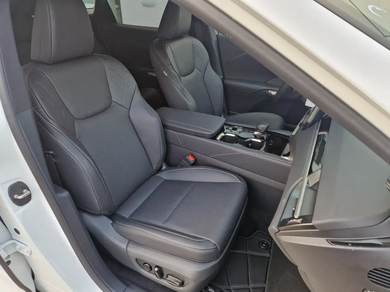 Lexus RX 10