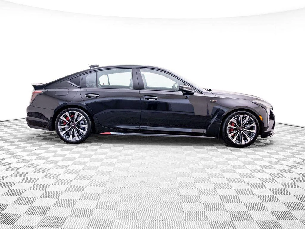 Cadillac CT5-V 6