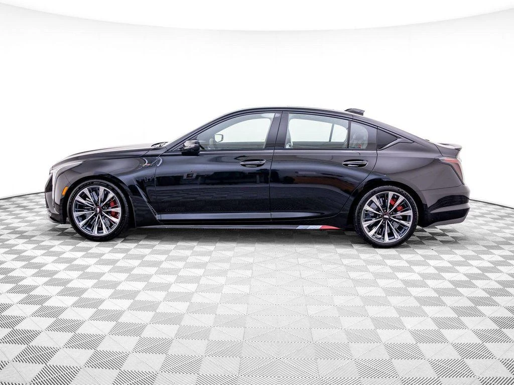 Cadillac CT5-V 2