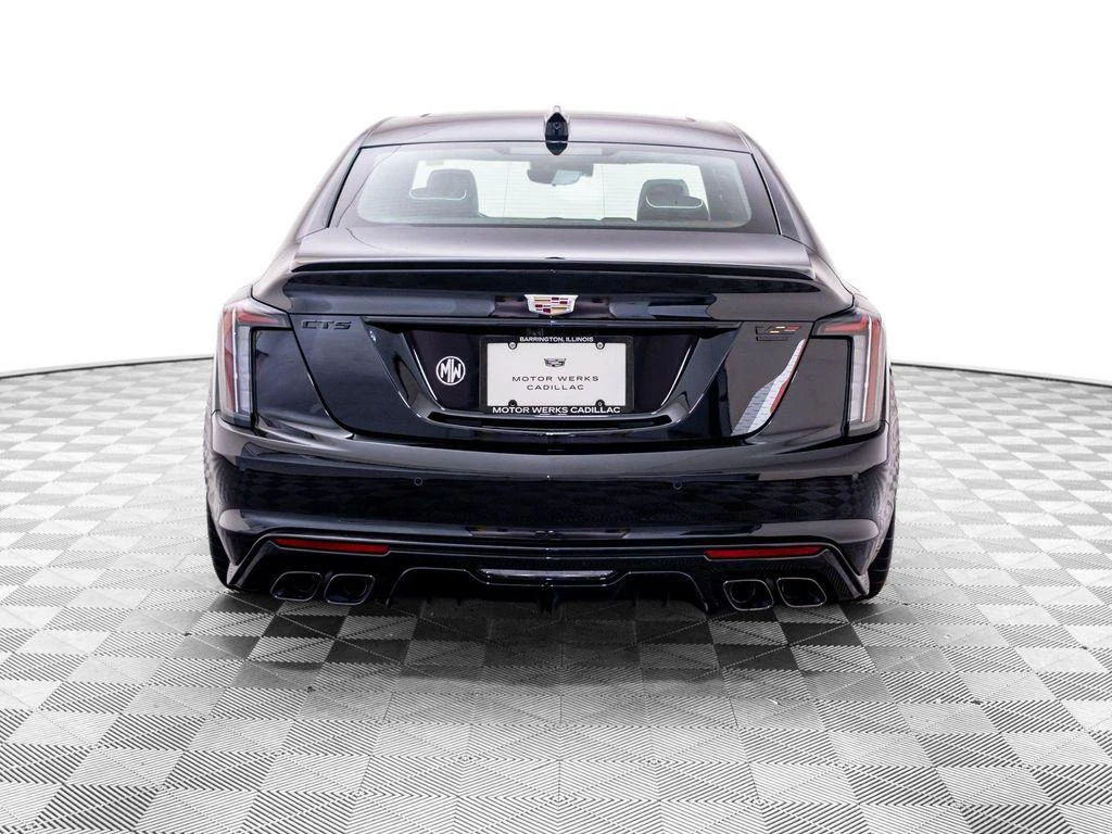 Cadillac CT5-V 4