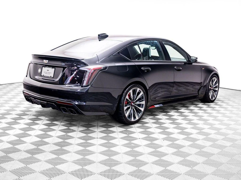 Cadillac CT5-V 5