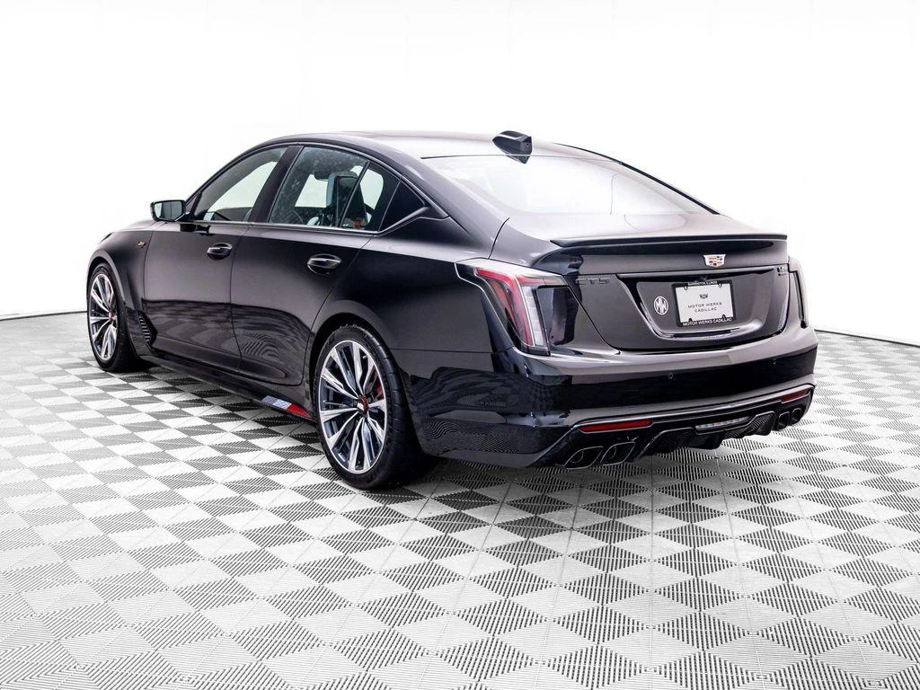 Cadillac CT5-V 3