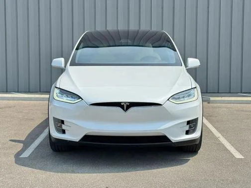 Tesla Model X Long Range Plus Dual Motor All-Wheel Drive фото 3