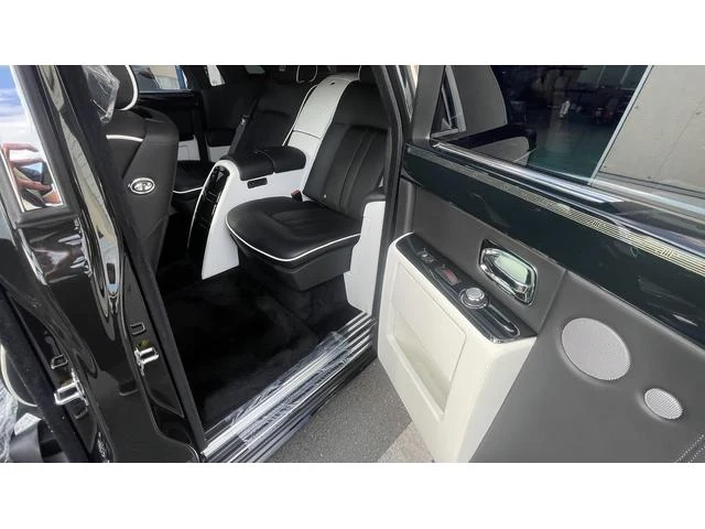 Rolls-Royce PHANTOM 5