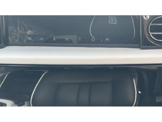 Rolls-Royce PHANTOM 48
