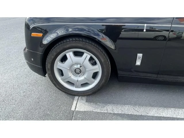 Rolls-Royce PHANTOM 21