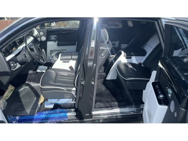 Rolls-Royce PHANTOM 15