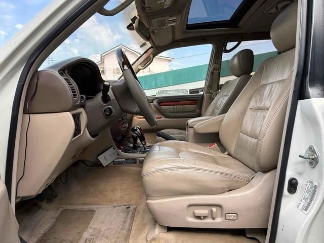 AMERICA LEXUS LX470 24